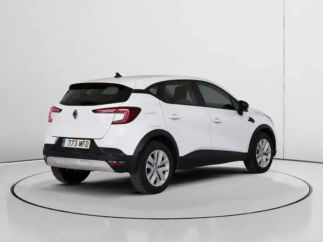 Usado Renault Captur Evolution 101 CV (74 kW) 2023 Blanco SUV