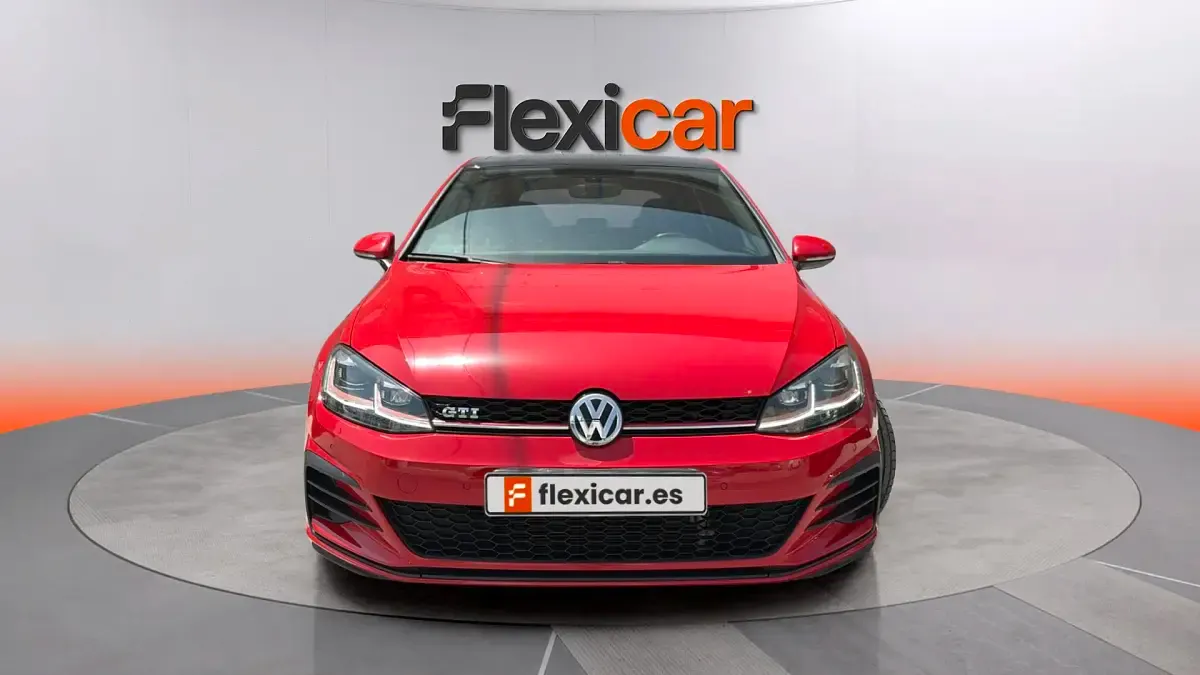 Usado VW Golf VII GTI 230 CV (169 kW) 2018 Rojo Berlina