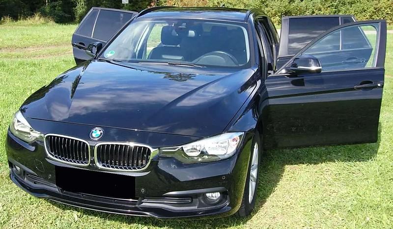 Negro Usado 2017 BMW 318 Familiar | 15.400 € (Super precio) - Imagen 1/4