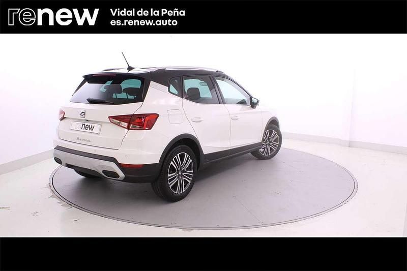 Usado Seat Arona Xperience 110 CV (80 kW) 2022 Blanco SUV