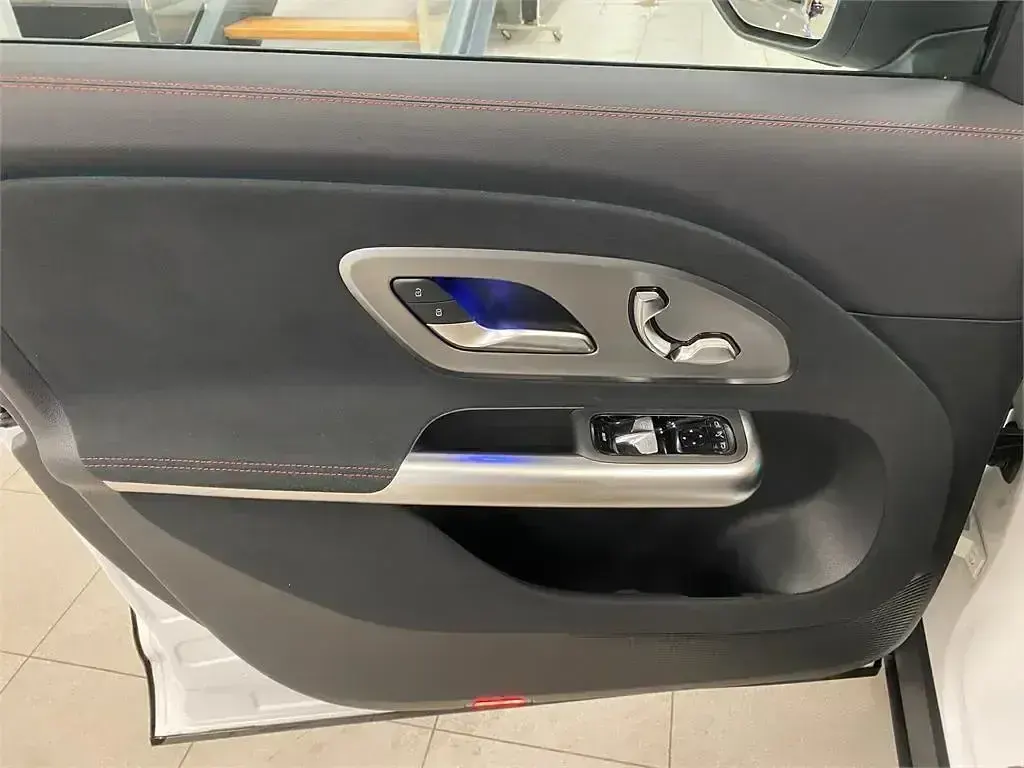 Nuevo Mercedes GLB250 200 kW (272 CV) 2026 Blanco SUV