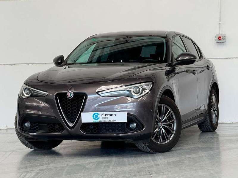 Gris Usado 2018 Alfa Romeo Stelvio Executive SUV | 16.900 € (Buen precio) - Imagen 1/4