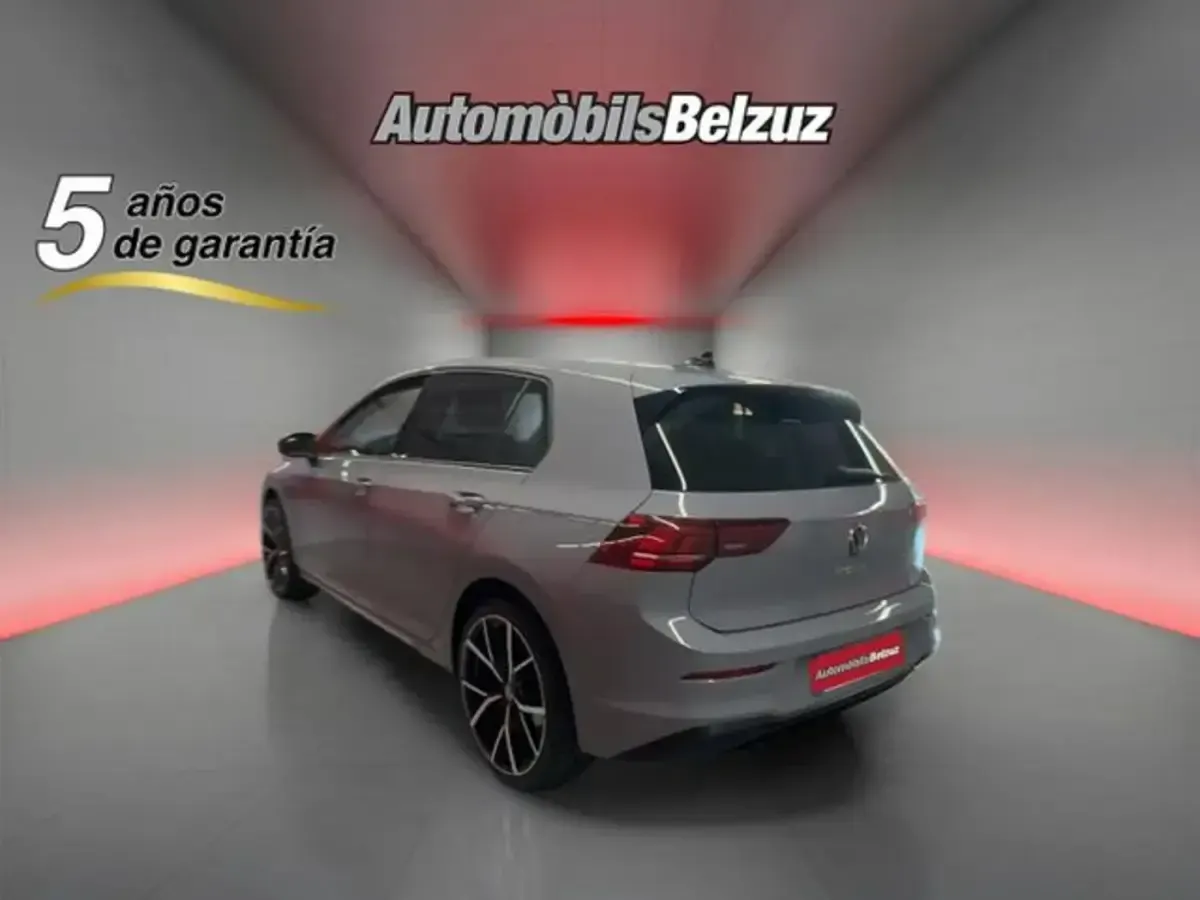 Usado VW Golf VIII Life 116 CV (85 kW) 2025 Gris Berlina