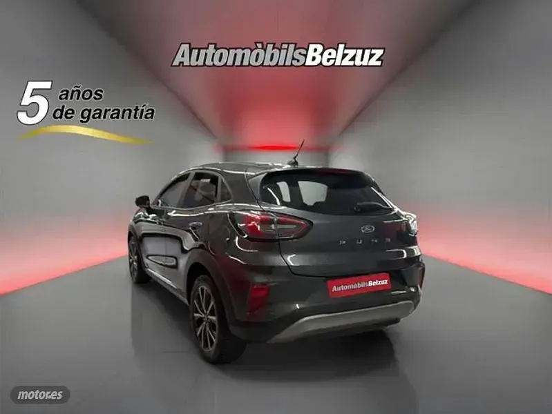 Usado Ford Puma 125 CV (91 kW) 2023 Gris SUV