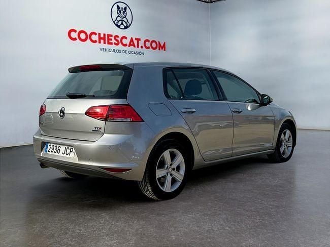 Usado VW Golf VII Advance 104 CV (76 kW) 2015 Bronce Utilitario