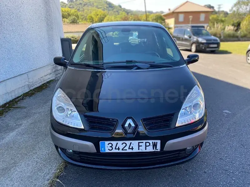 Usado Renault Scénic Dynamique 110 CV (80 kW) 2007 Negro Monovolumen