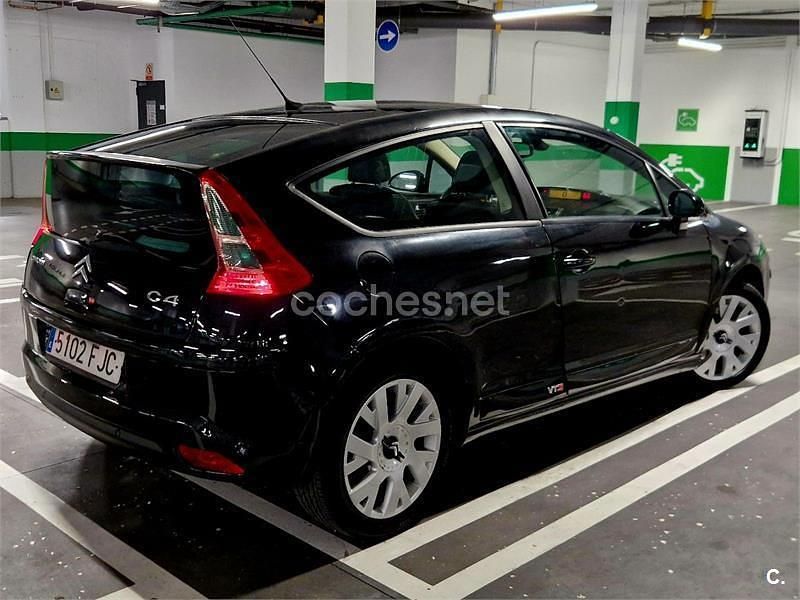 Usado Citroën C4 VTR Sport 138 HP (101 kW) 2006 Preto Sedan