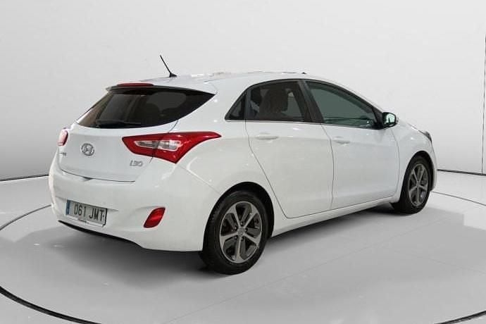 Usado Hyundai i30 GO! 110 CV (80 kW) 2016