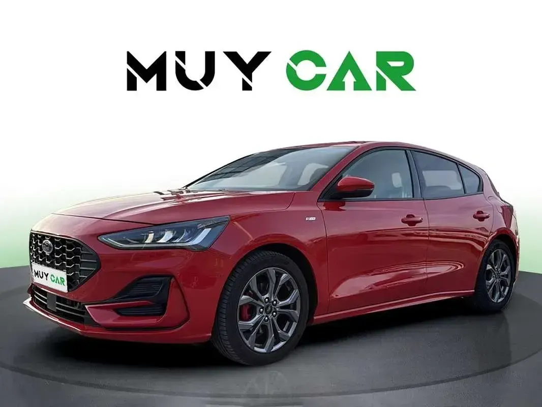 Käytetty Ford Focus ST-Line 125 HP (91 kW) 2023 Punainen Viistoperä