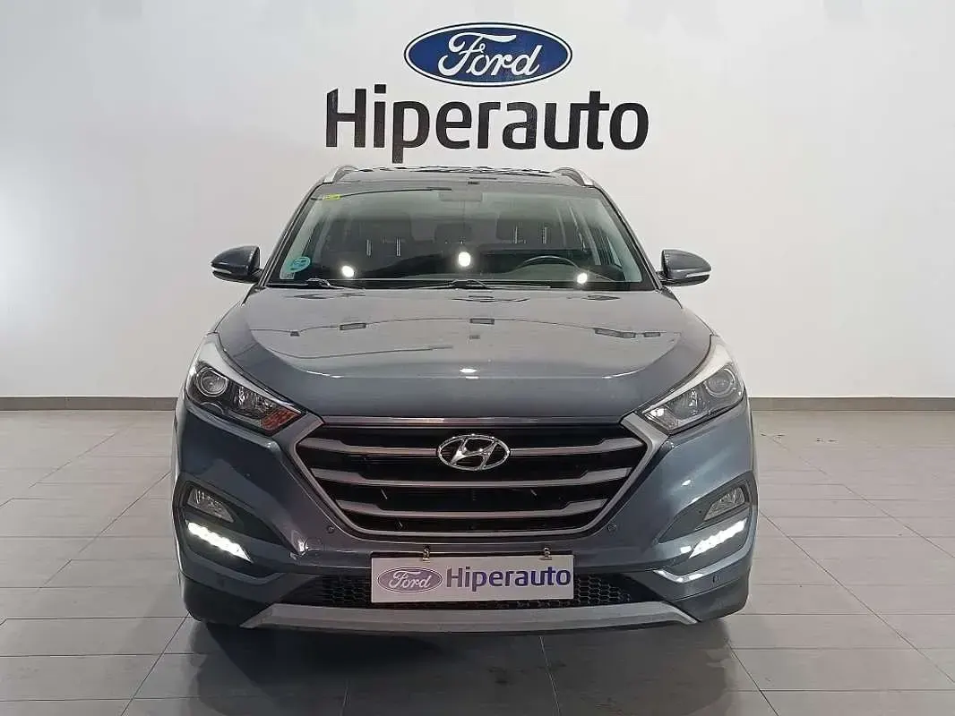Usado Hyundai Tucson 131 CV (96 kW) 2018 Gris SUV