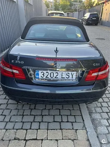 Usado Mercedes E350 Elegance 292 CV (214 kW) 2009 Azul Coupe