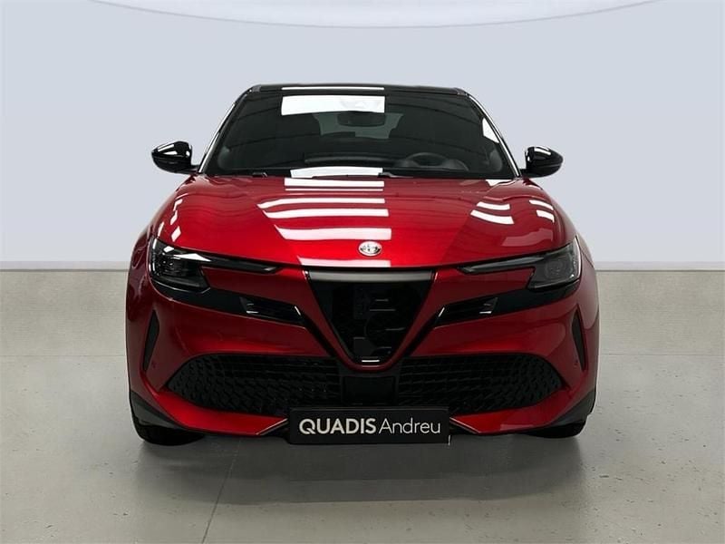 Usado Alfa Romeo Junior Edizione Speciale 114 kW (156 CV) 2024 Rojo brera SUV