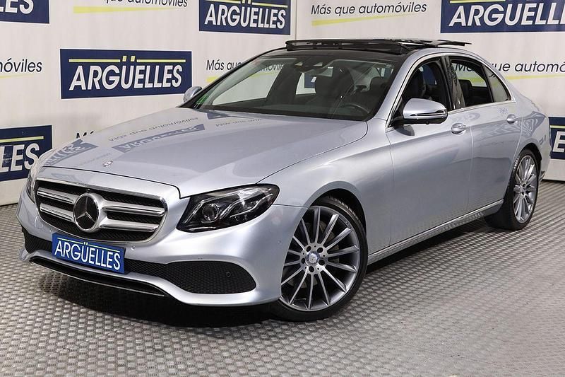 Gris / plata Usado 2016 Mercedes E350 Avantgarde Berlina | 35.750 € - Imagen 1/4