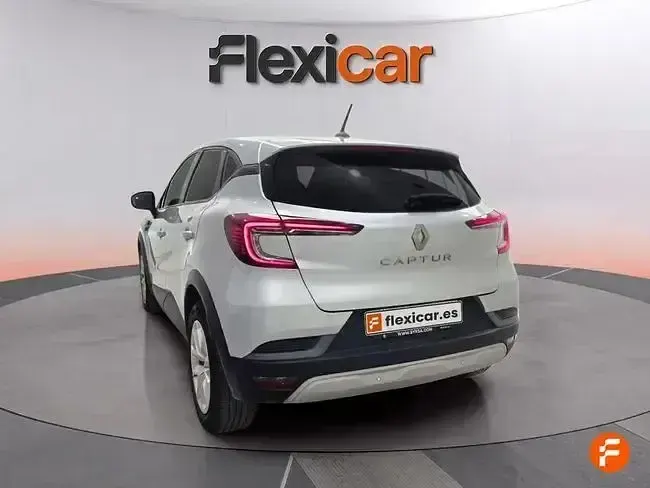 Usado Renault Captur Equilibre 100 CV (73 kW) 2023 Gris SUV