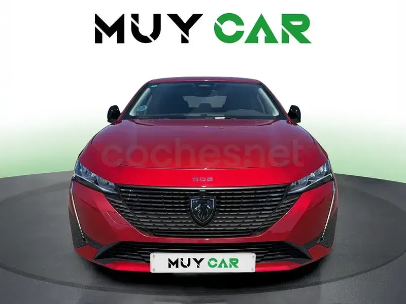 Usado Peugeot 308 Allure 131 CV (96 kW) 2022 Rojo Berlina