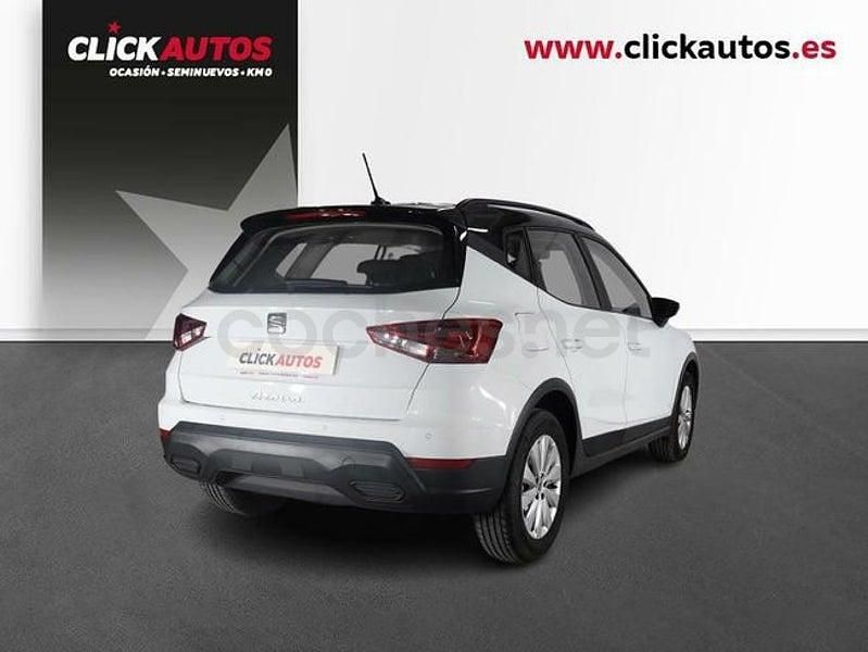 Usado Seat Arona Style 110 CV (80 kW) 2022 Blanco SUV