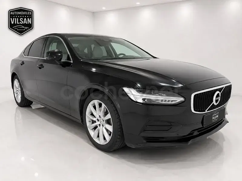 Usado Volvo S90 Momentum 150 CV (110 kW) 2018 Negro Berlina