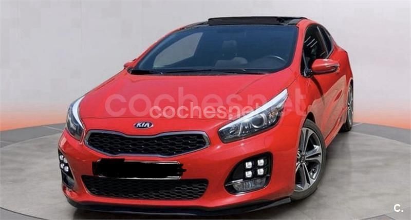 Usado Kia ProCeed GT-Line 136 CV (100 kW) 2018 Rojo Berlina