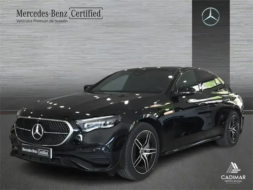 Nuevo Mercedes E300 313 CV (230 kW) 2025 Negro obsidiana Berlina