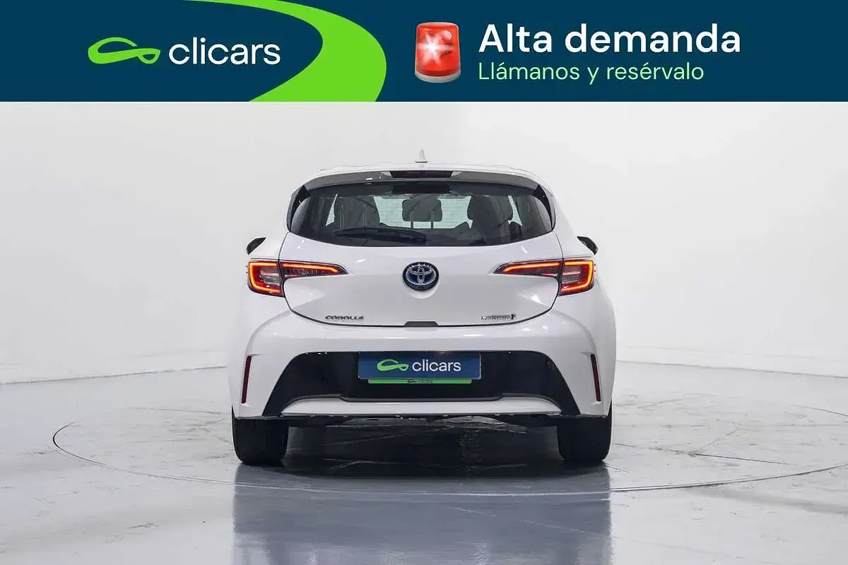 Usado Toyota Corolla Active 98 CV (72 kW) 2019 Blanco Berlina