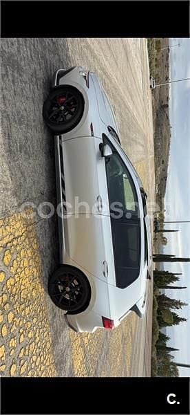 Usado VW Golf VIII GTI Clubsport 301 CV (221 kW) 2022 Gris / plata Berlina