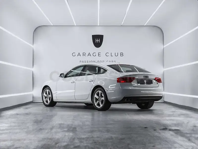 Usado Audi A5 Sportback 150 CV (110 kW) 2014 Blanco Utilitario