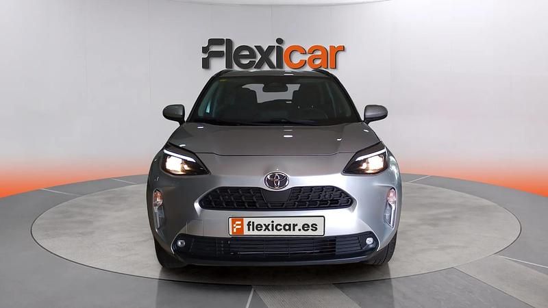 Usado Toyota Yaris Hybrid Active 116 CV (85 kW) 2025 Gris