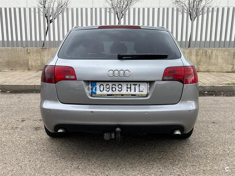 Usado Audi A6 180 CV (132 kW) 2006 Gris / plata Familiar