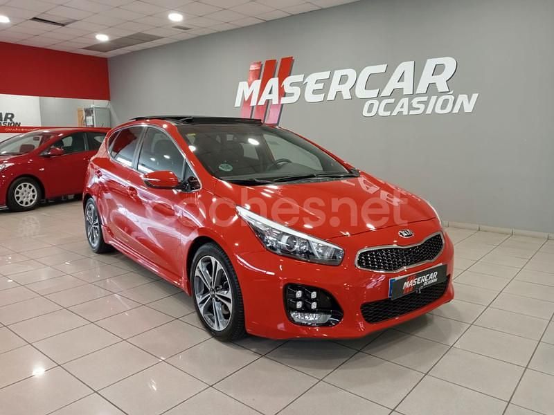 Rojo Usado 2018 Kia Ceed GT GT-Line Berlina | 14.990 € (Precio justo) - Imagen 1/4