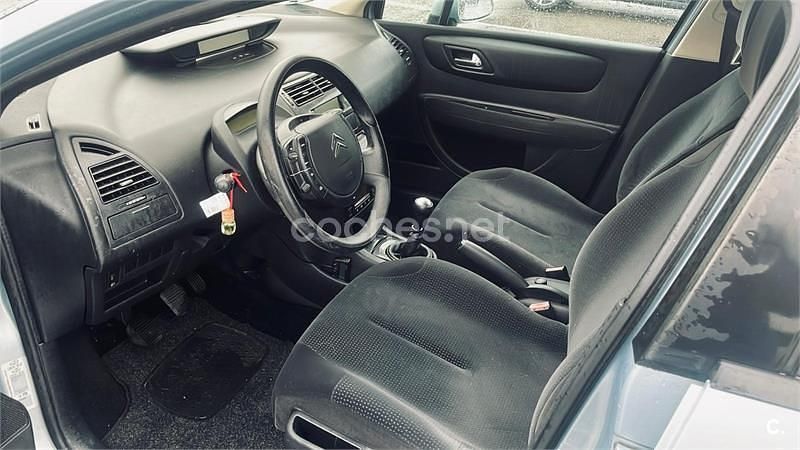 Usado Citroën C4 110 CV (80 kW) 2007 Azul Berlina