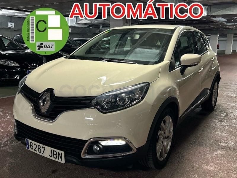 Usado Renault Captur Zen 120 CV (88 kW) 2014 Beige SUV