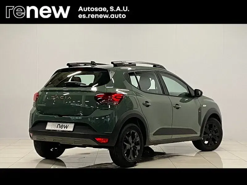 Usado Dacia Sandero Extreme 101 CV (74 kW) 2025 Verde Utilitario