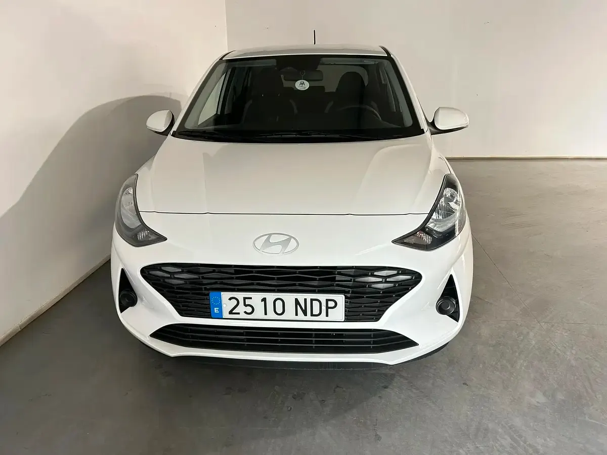 Nuevo Hyundai i10 67 CV (49 kW) 2025 Blanco Utilitario