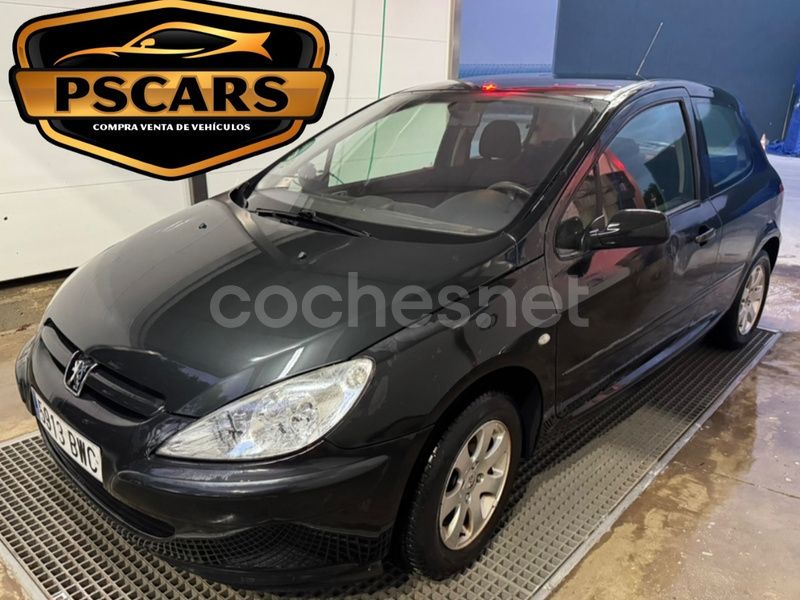 Negro Usado 2002 Peugeot 307 Berlina | 3199 € (Un poco caro) - Imagen 1/4
