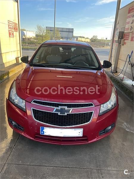 Usado Chevrolet Cruze LS 125 CV (91 kW) 2010 Rojo Berlina