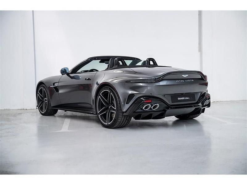 Nuevo Aston Martin V8 Vantage 665 CV (489 kW) 2025 Magnetic silver Descapotable