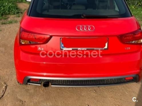 Usado Audi A1 Sportback 90 CV (66 kW) 2014 Rojo Utilitario