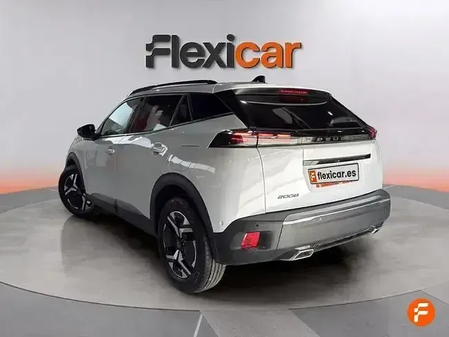 Usado Peugeot 2008 Allure 130 CV (95 kW) 2024 Blanco SUV