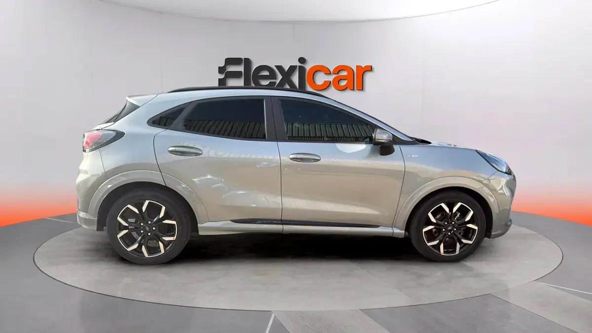 Usado Ford Puma ST-Line 125 CV (91 kW) 2023 Gris SUV