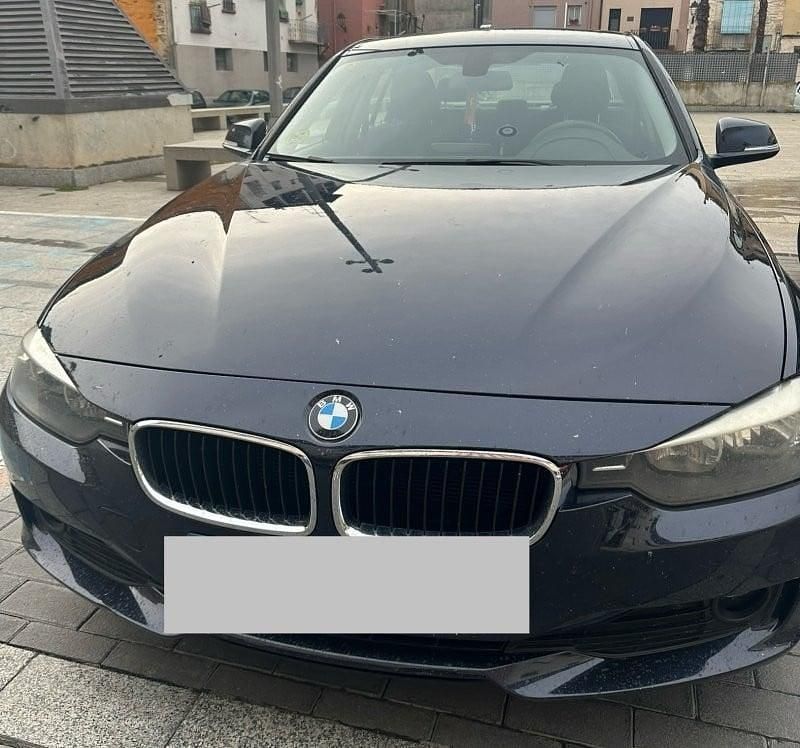 Azul Usado 2013 BMW 318 Berlina | 11.400 € (Precio justo) - Imagen 1/4