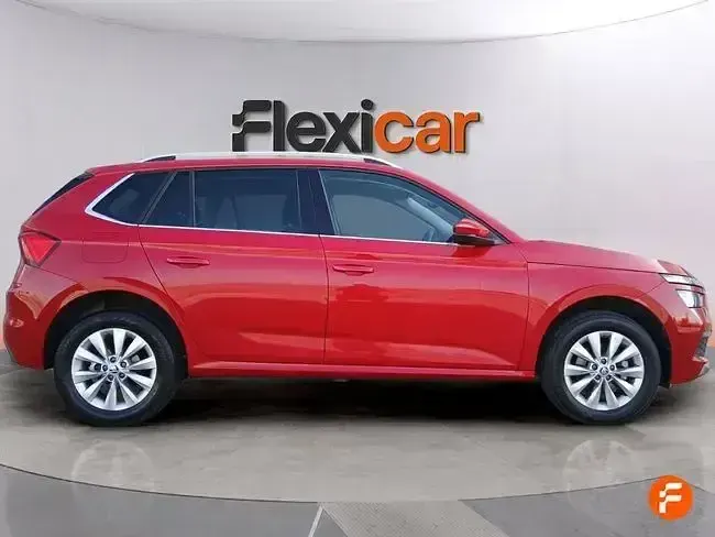 Usado Skoda Kamiq 110 CV (80 kW) 2022 Rojo SUV