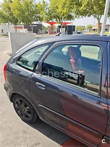 Usado Citroën Xsara Picasso 95 CV (69 kW) 2006 Negro Monovolumen
