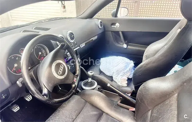 Usado Audi TT 225 CV (165 kW) 2001 Negro Coupe