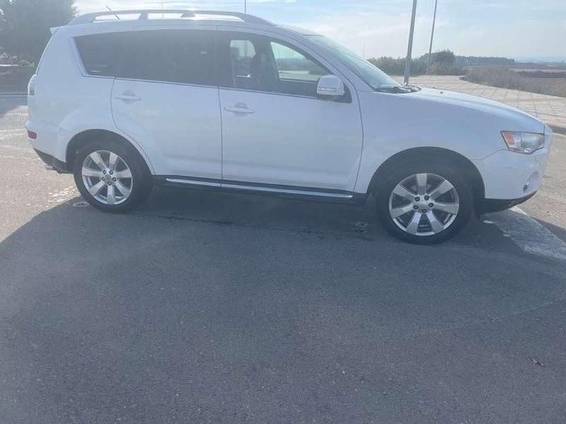 Blanco Usado 2010 Mitsubishi Outlander SUV | 8500 € (Buen precio) - Imagen 1/4