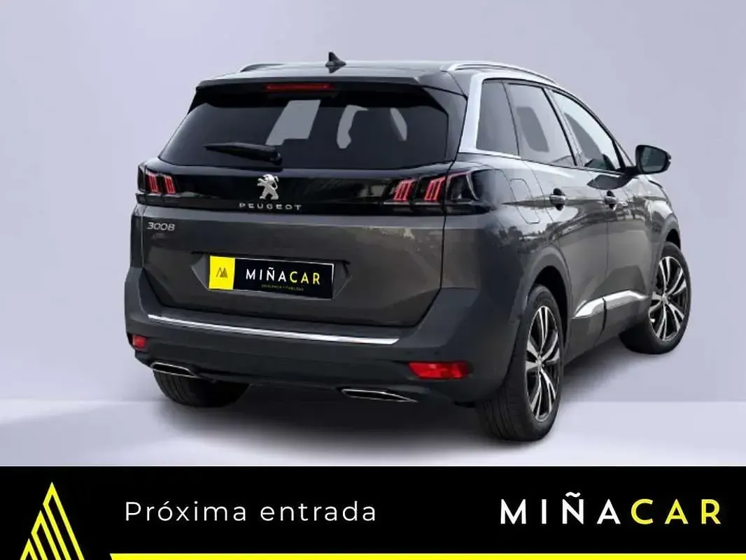 Usado Peugeot 5008 Active 129 CV (94 kW) 2023 Gris SUV