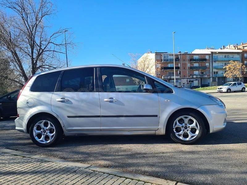 Usado Ford C-MAX Ghia 109 CV (80 kW) 2009 Gris / plata Monovolumen