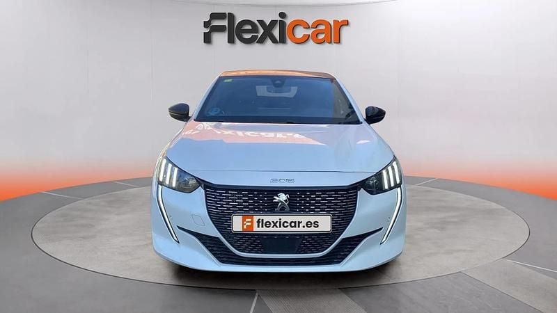 Usado Peugeot 208 GT-line 101 CV (74 kW) 2020 Blanco Utilitario