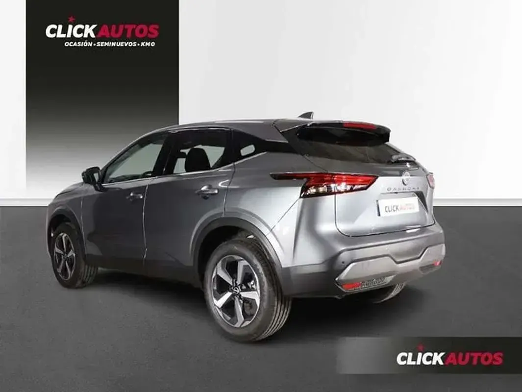 Usado Nissan Qashqai N-Connecta 141 CV (103 kW) 2023 Gris SUV