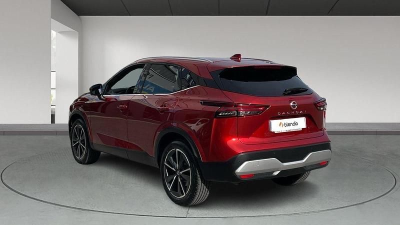 Usado Nissan Qashqai Tekna 158 CV (116 kW) 2022 Rojo SUV