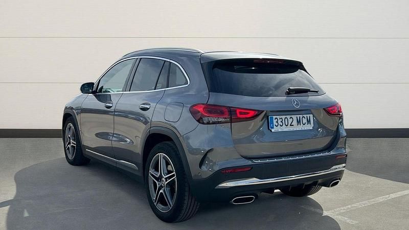 Usado Mercedes GLA200 150 CV (110 kW) 2022 Gris SUV